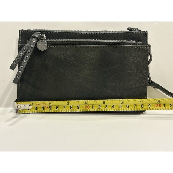 Lucky Brand Wristlet w/ Credit Card Holder Insert  7 1/4 x 4 3/4 inches PREOWNED - Picture 14 of 16